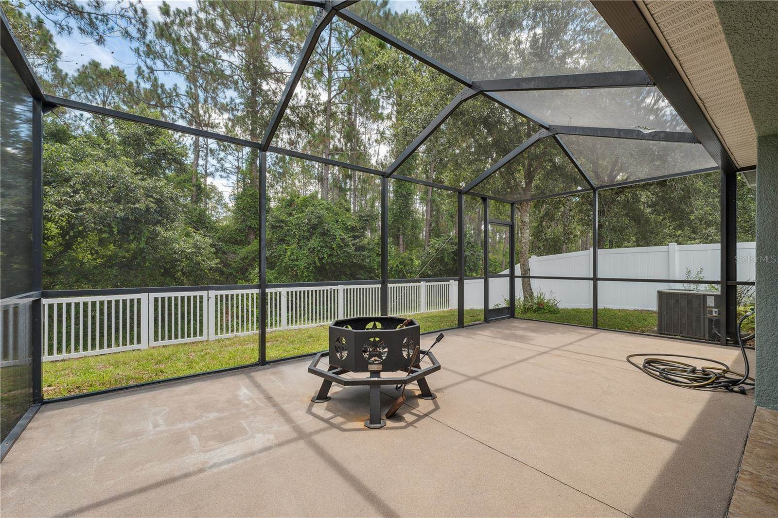 12426 Jillian Circle, Hudson, FL 34669