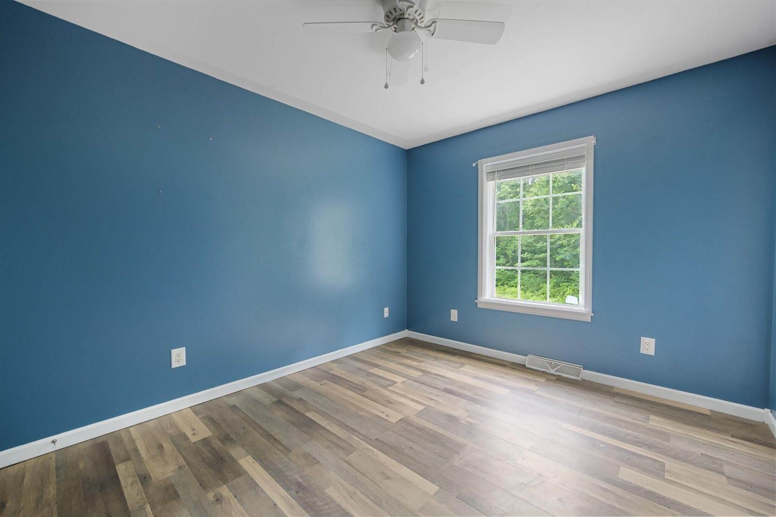 32 Barton Road, Windsor, ME 04363