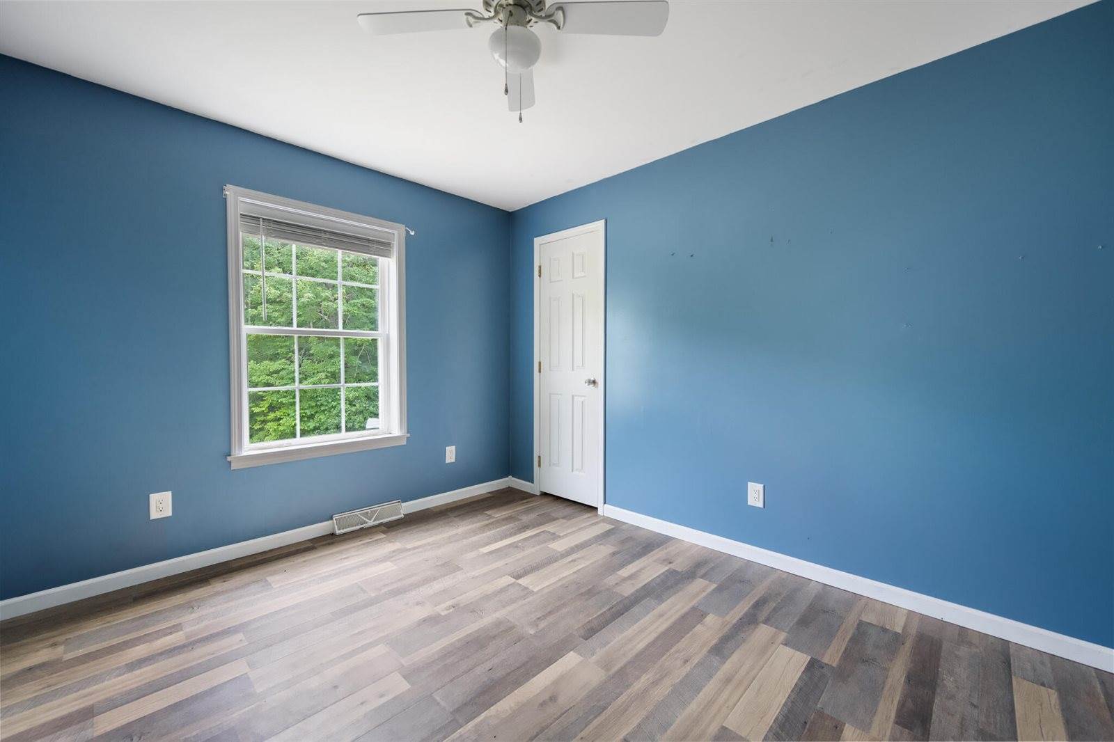 32 Barton Road, Windsor, ME 04363