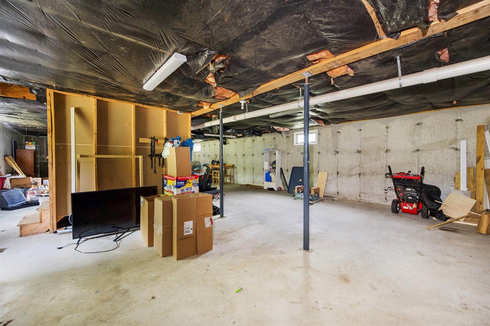 32 Barton Road, Windsor, ME 04363