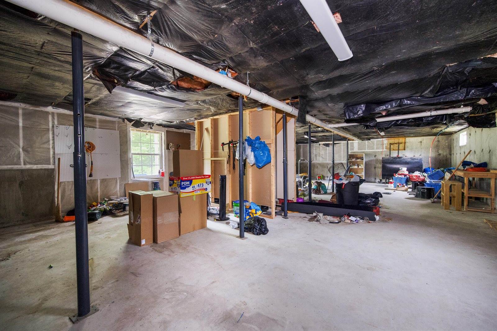 32 Barton Road, Windsor, ME 04363