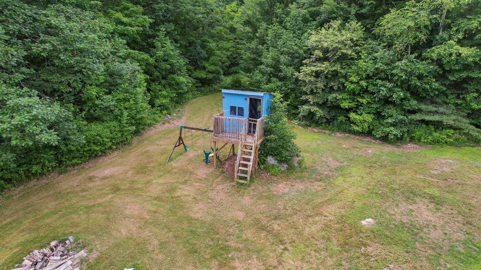 32 Barton Road, Windsor, ME 04363