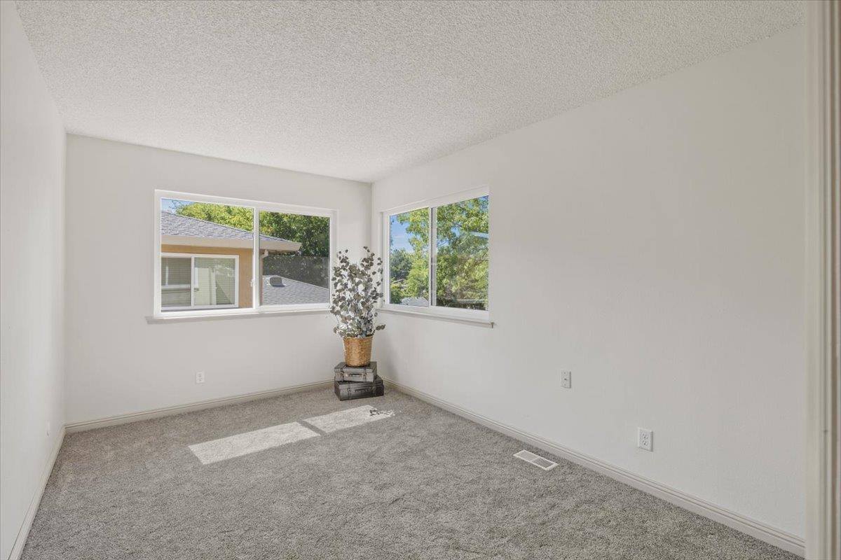 11520 Garnet Way, Auburn, CA 95602