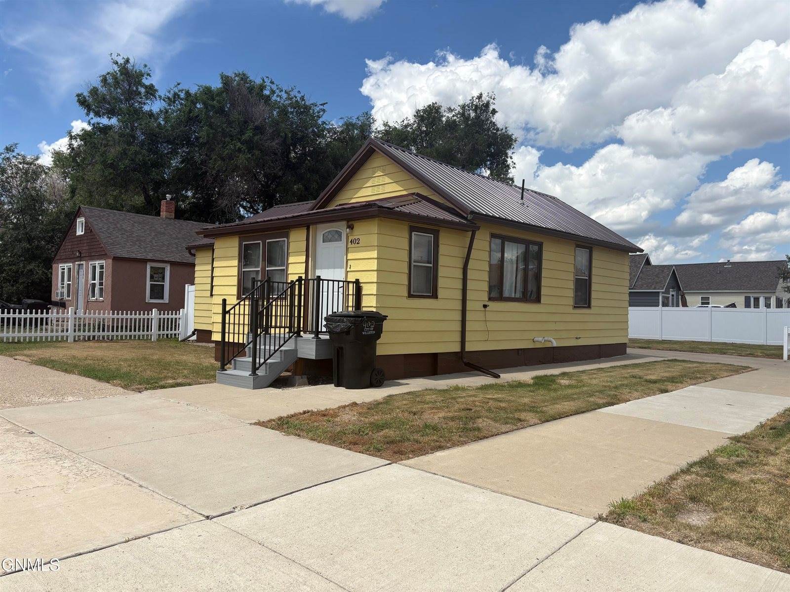 402 8th Street Street West, Williston, ND 58801
