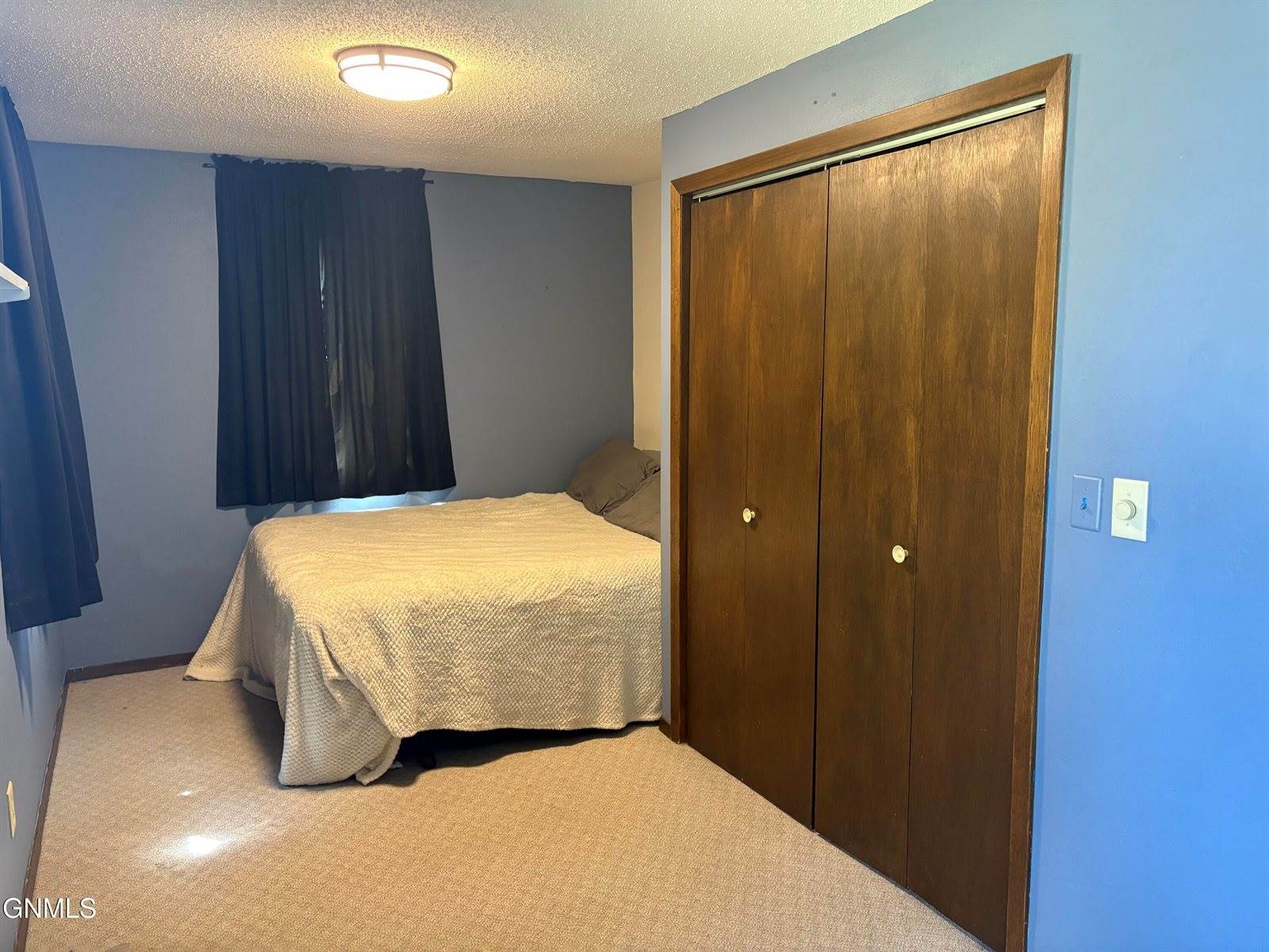 402 8th Street Street West, Williston, ND 58801