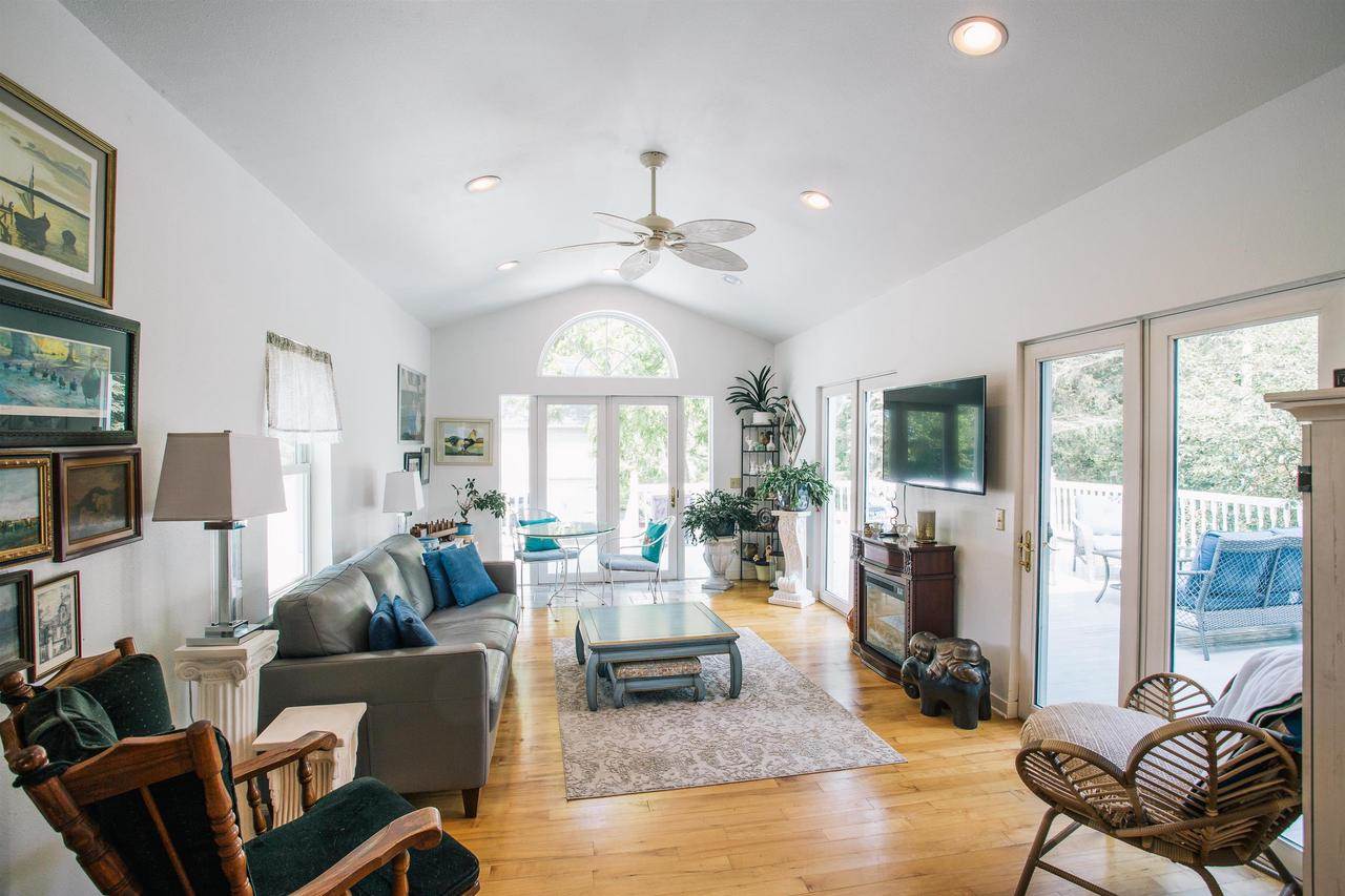 10 Hewett Street, Neillsville, WI 54456