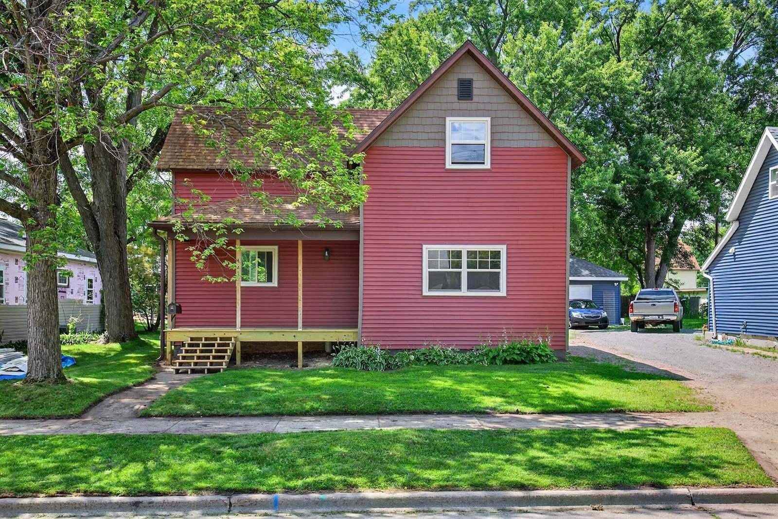 421 N 10th Avenue, Wisconsin Rapids, WI 54495