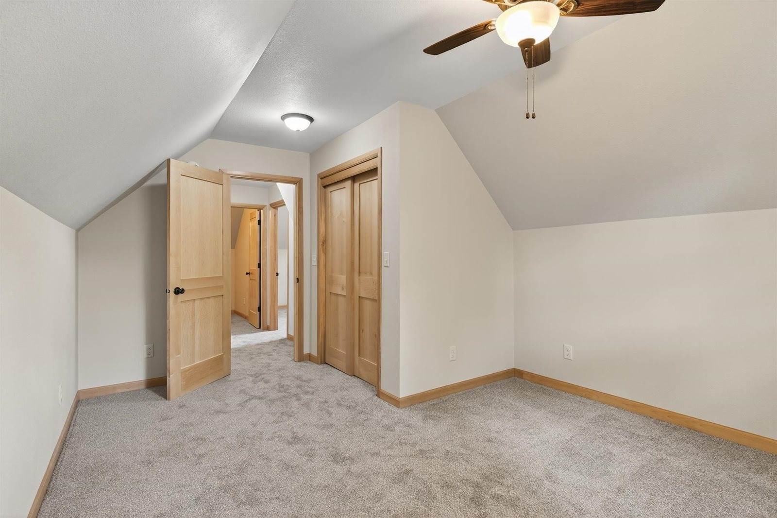 421 N 10th Avenue, Wisconsin Rapids, WI 54495