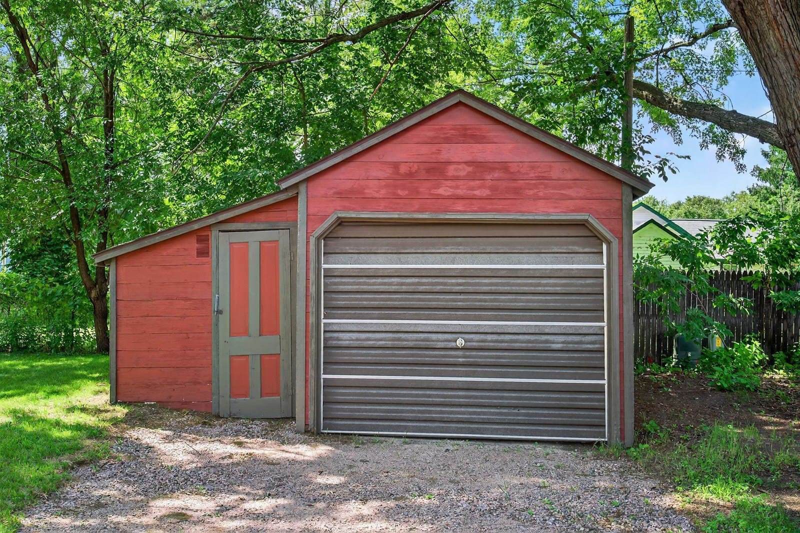 421 N 10th Avenue, Wisconsin Rapids, WI 54495