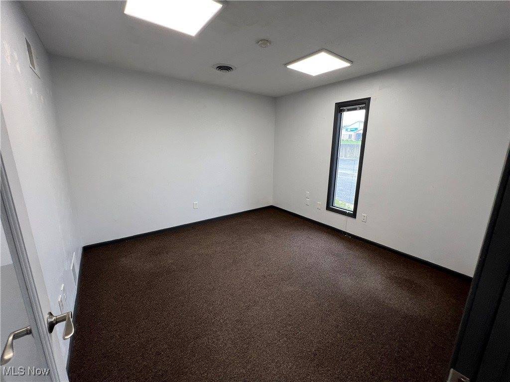 8433 South Avenue, Poland, OH 44514