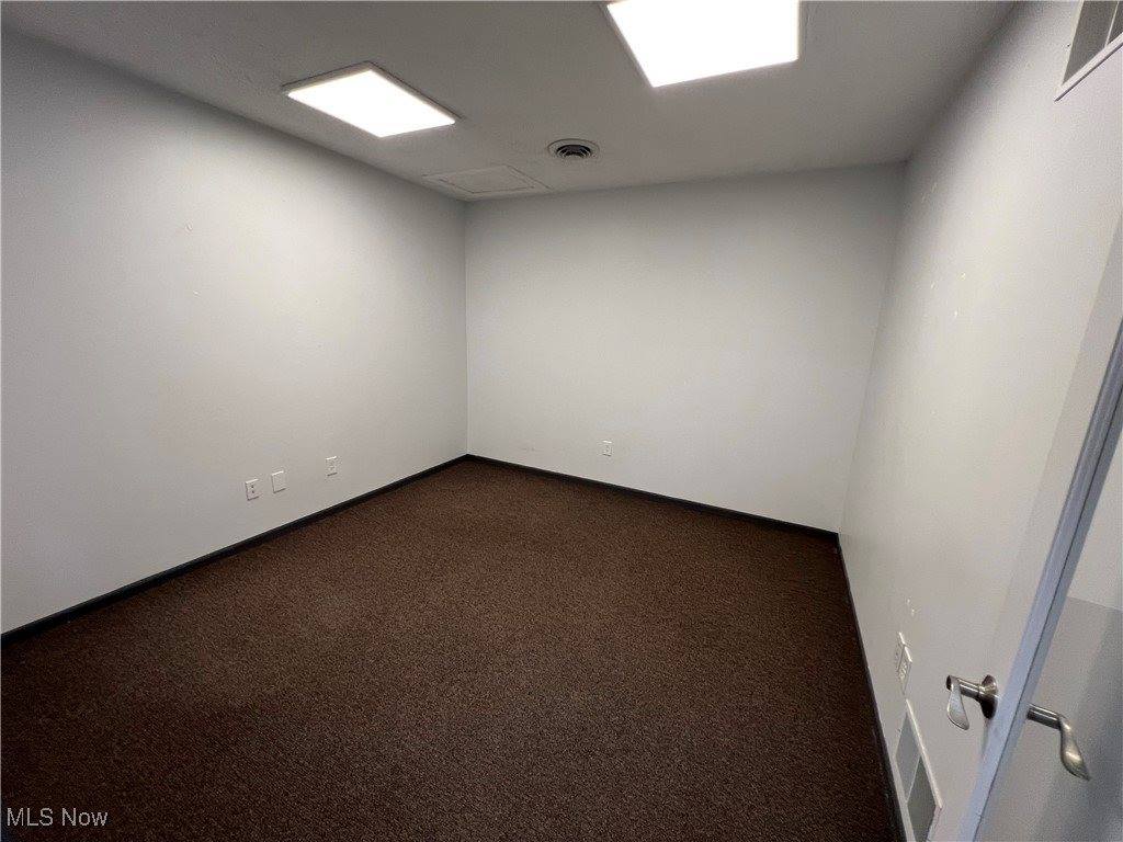 8433 South Avenue, Poland, OH 44514