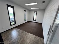 8433 South Avenue, Poland, OH 44514