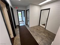 8433 South Avenue, Poland, OH 44514