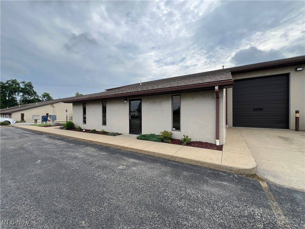 8433 South Avenue, Poland, OH 44514