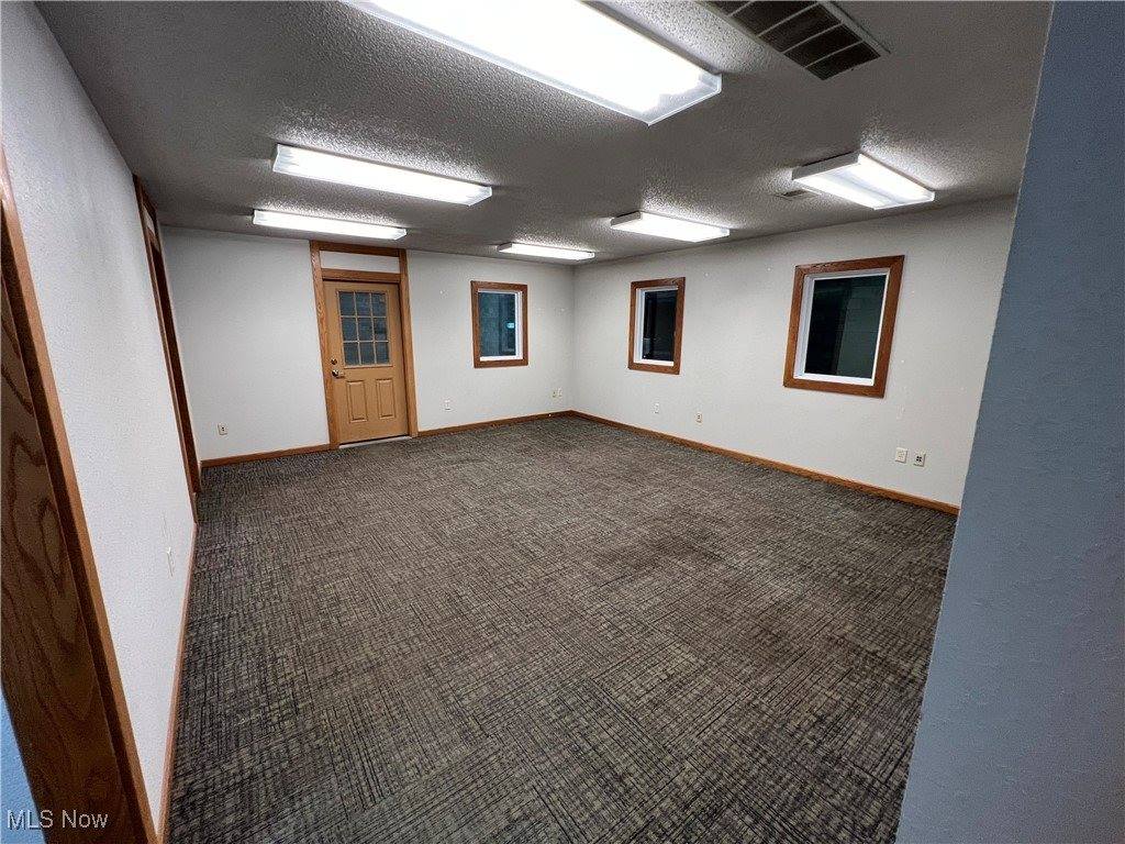 8433 South Avenue, Poland, OH 44514