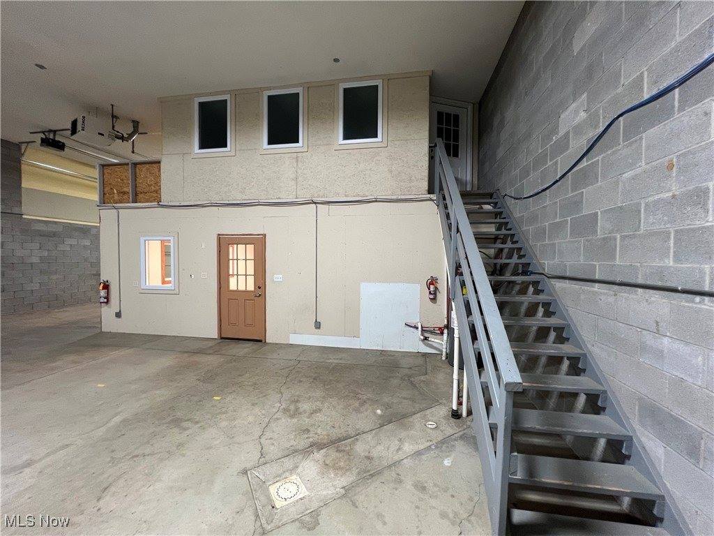 8433 South Avenue, Poland, OH 44514