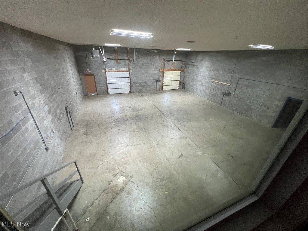 8433 South Avenue, Poland, OH 44514