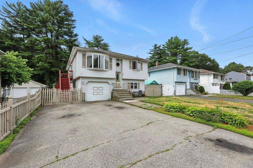 361 Parkerview St, Springfield, MA 01129