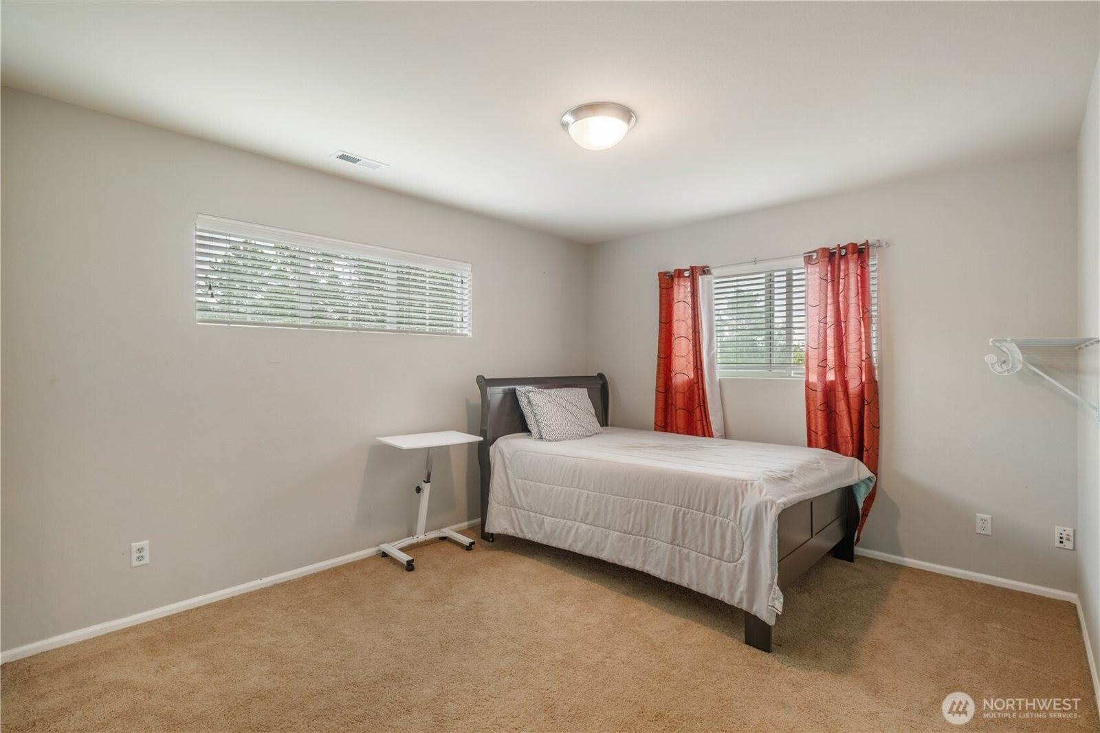 6634 Park Street East, Fife, WA 98424