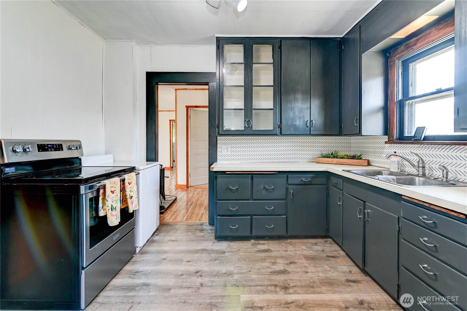 203 East 4th Street, Bucoda, WA 98530