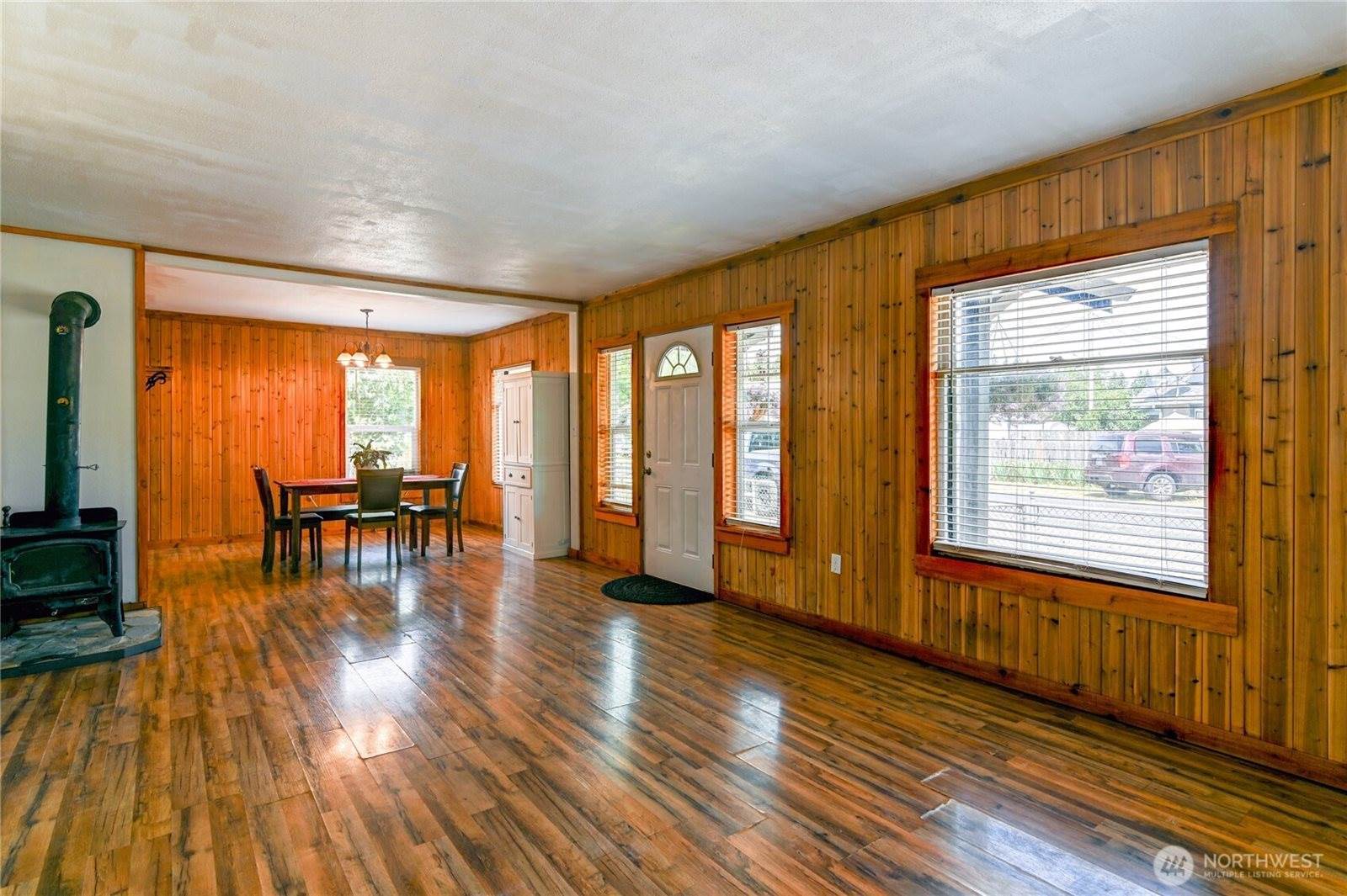 203 East 4th Street, Bucoda, WA 98530