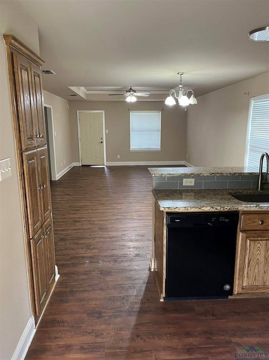 4101 Wesley, Longview, TX 75604