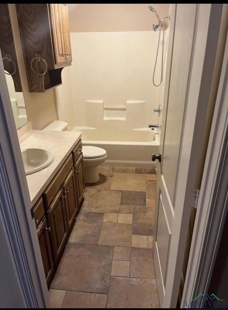 4101 Wesley, Longview, TX 75604