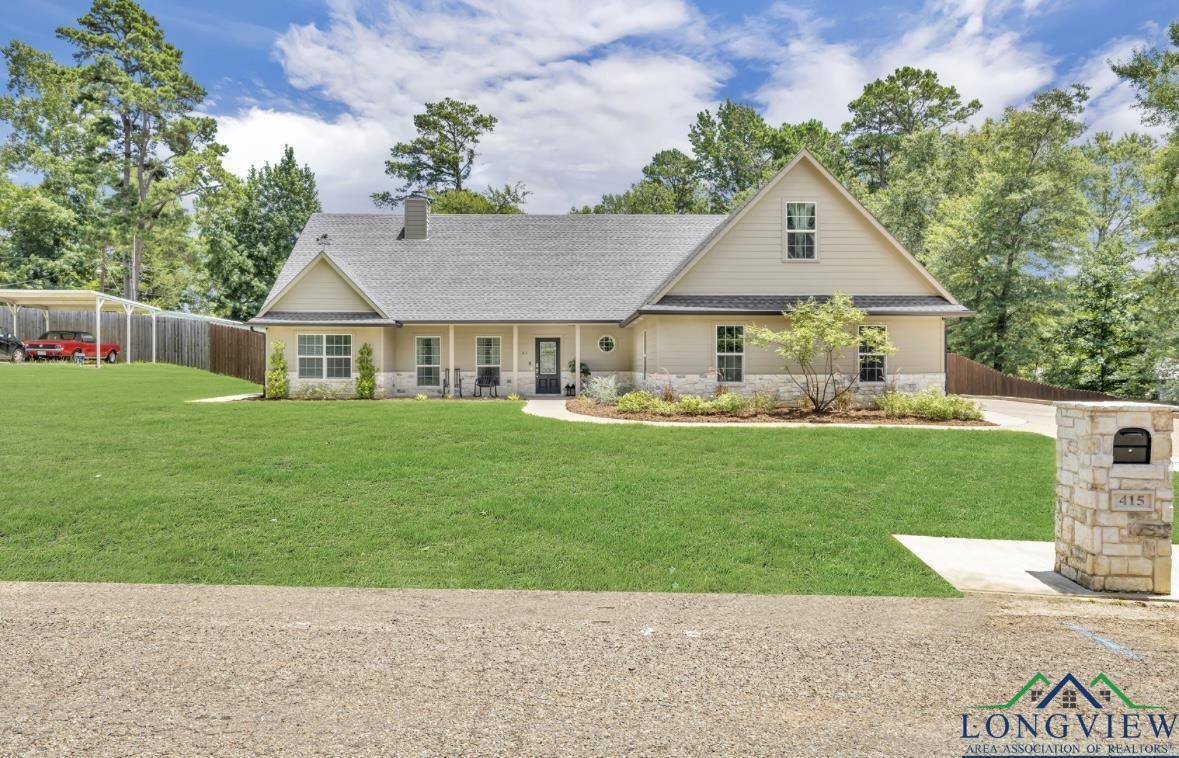 415 Bob White Dr, Gilmer, TX 75645