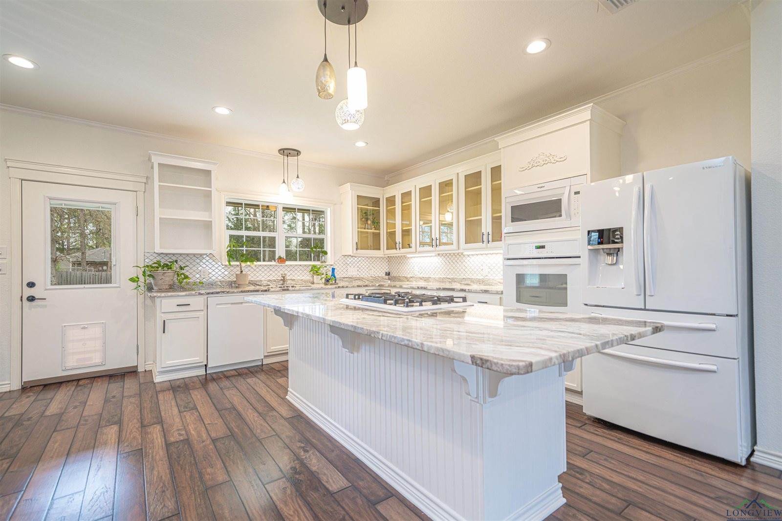 415 Bob White Dr, Gilmer, TX 75645