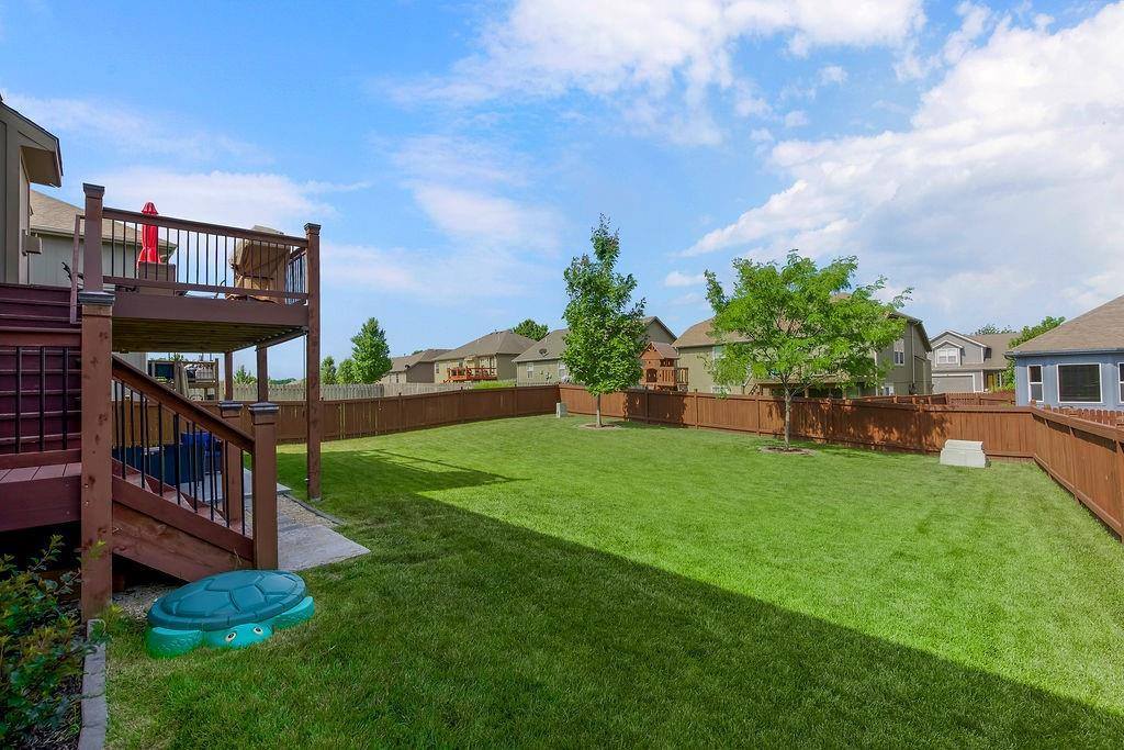 488 South 137th Place, Bonner Springs, KS 66012