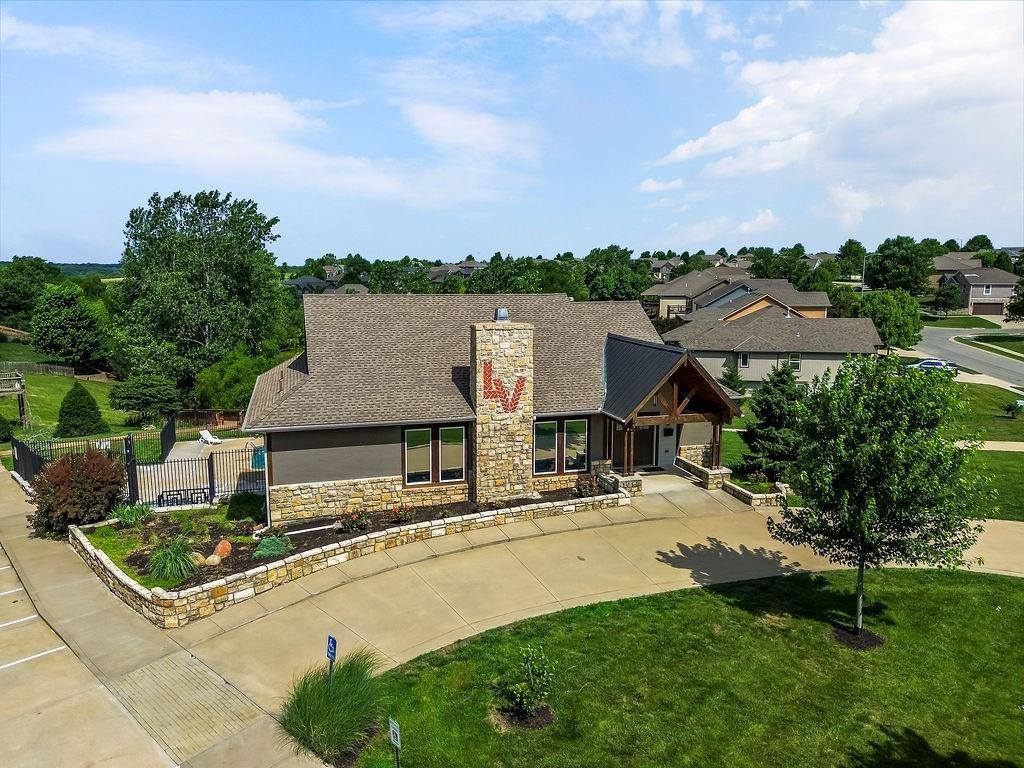 488 South 137th Place, Bonner Springs, KS 66012