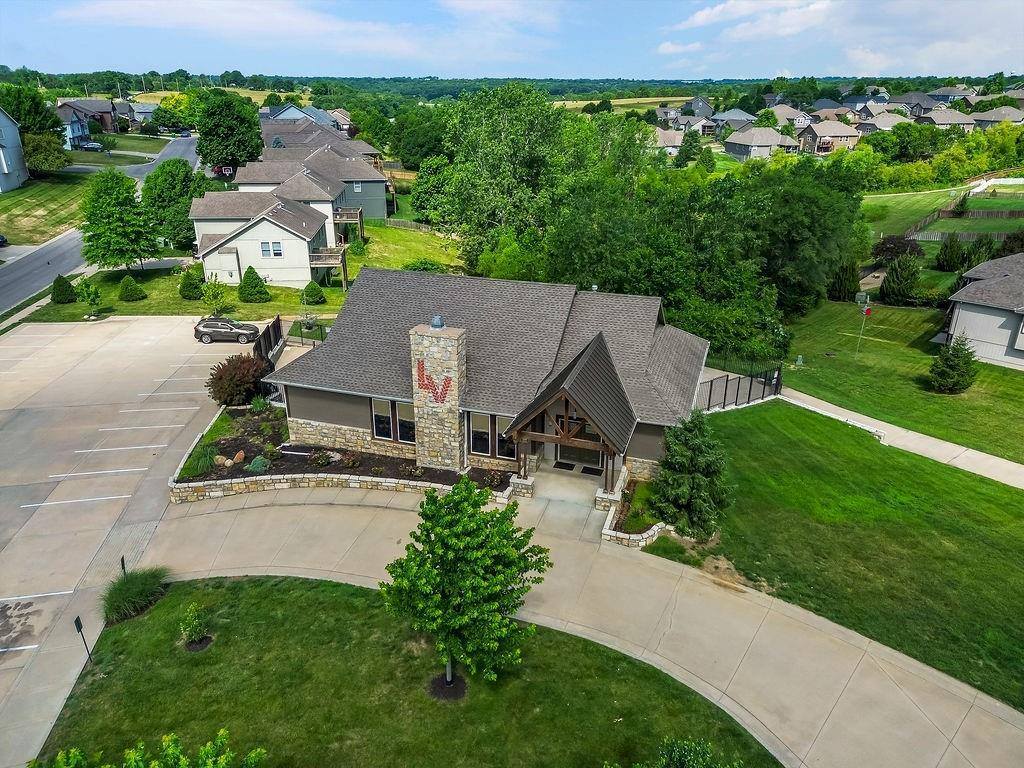 488 South 137th Place, Bonner Springs, KS 66012