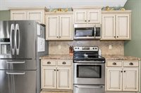 488 South 137th Place, Bonner Springs, KS 66012