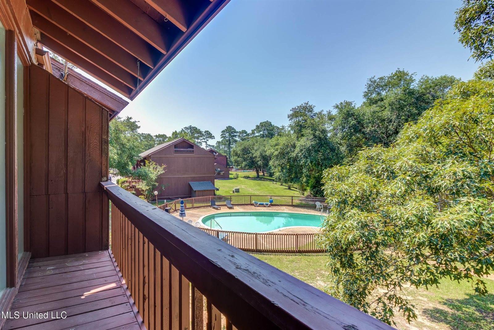 229 Lakeside Villa, #E, Diamondhead, MS 39525