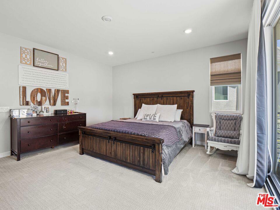 27717 Knoll View Place, Valencia, CA 91381