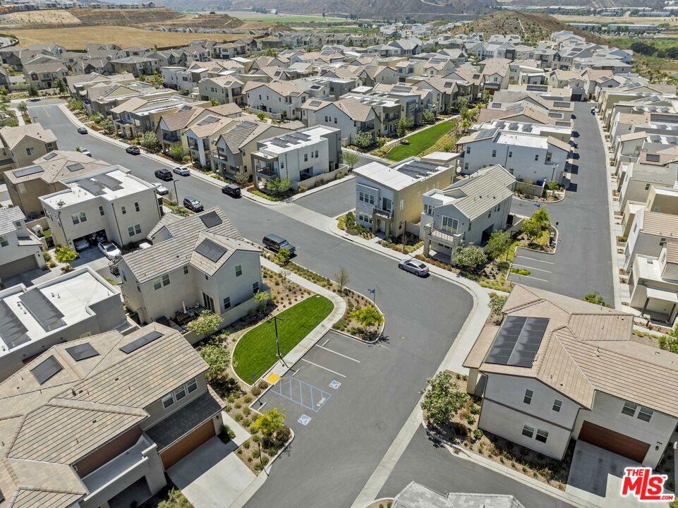 27717 Knoll View Place, Valencia, CA 91381