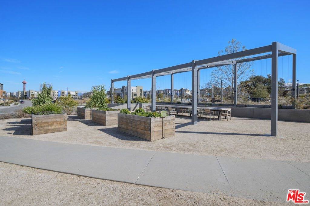 27717 Knoll View Place, Valencia, CA 91381