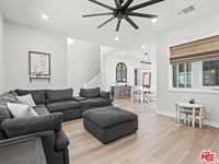 27717 Knoll View Place, Valencia, CA 91381