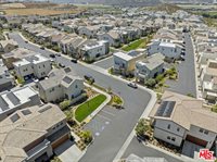 27717 Knoll View Place, Valencia, CA 91381