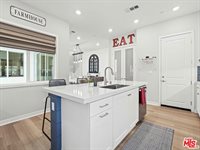 27717 Knoll View Place, Valencia, CA 91381