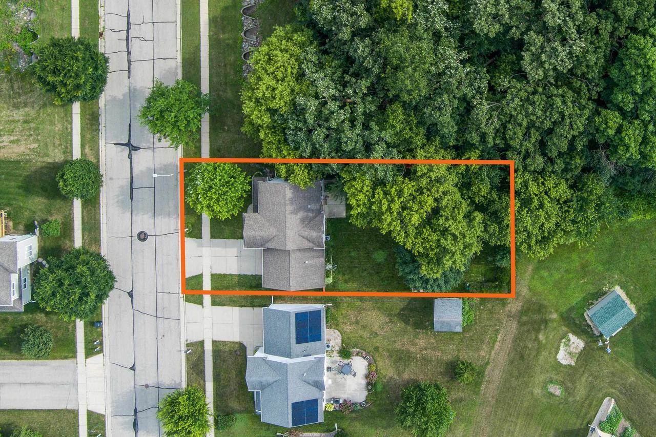 639 Meadow Trace, Deerfield, WI 53531