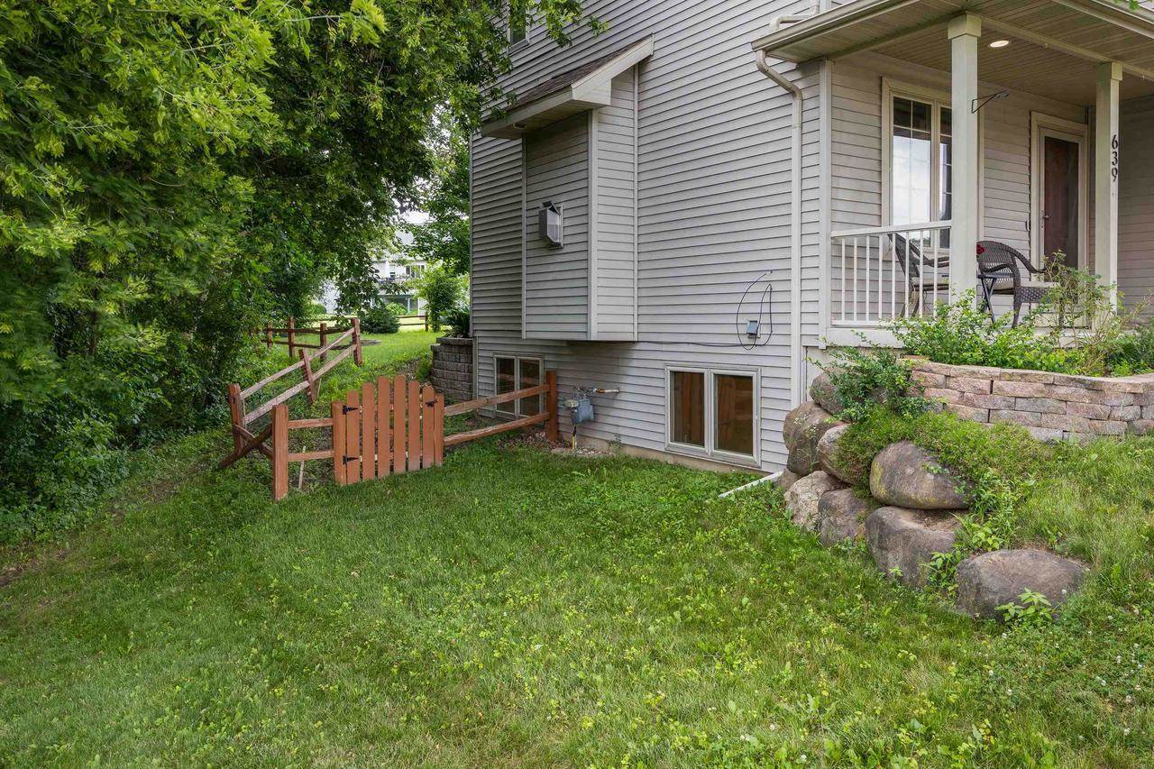 639 Meadow Trace, Deerfield, WI 53531