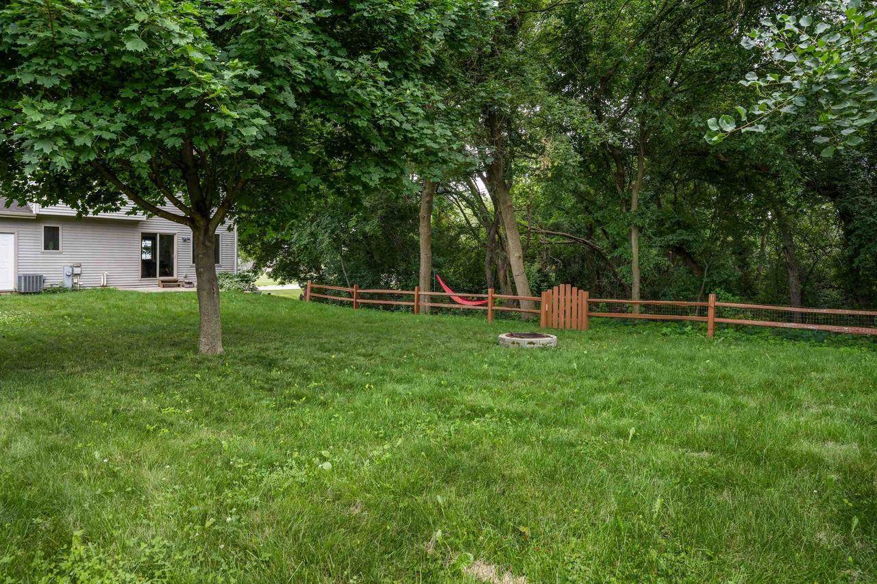 639 Meadow Trace, Deerfield, WI 53531
