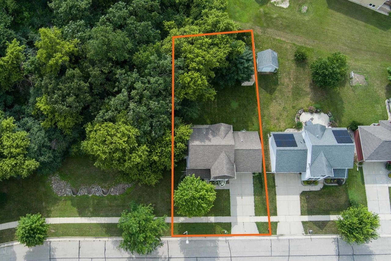 639 Meadow Trace, Deerfield, WI 53531