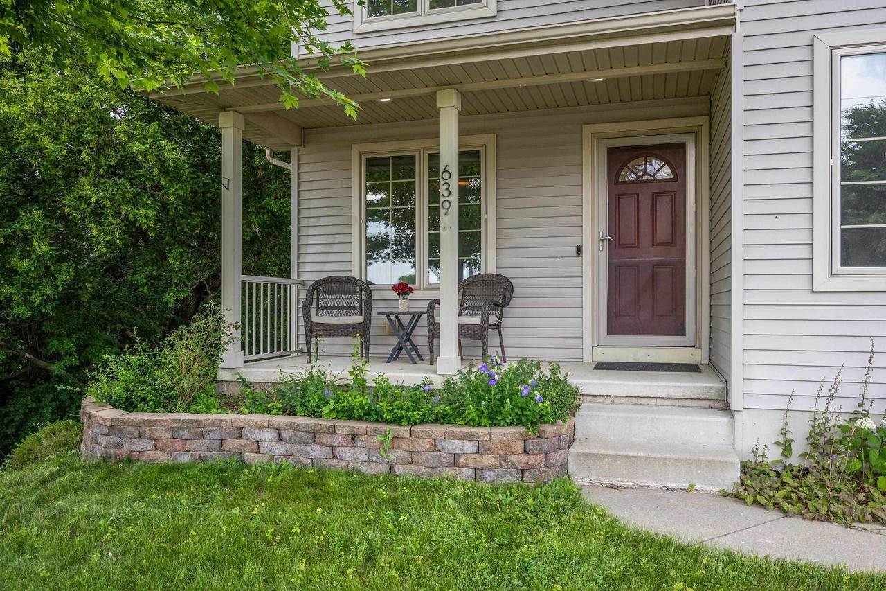 639 Meadow Trace, Deerfield, WI 53531