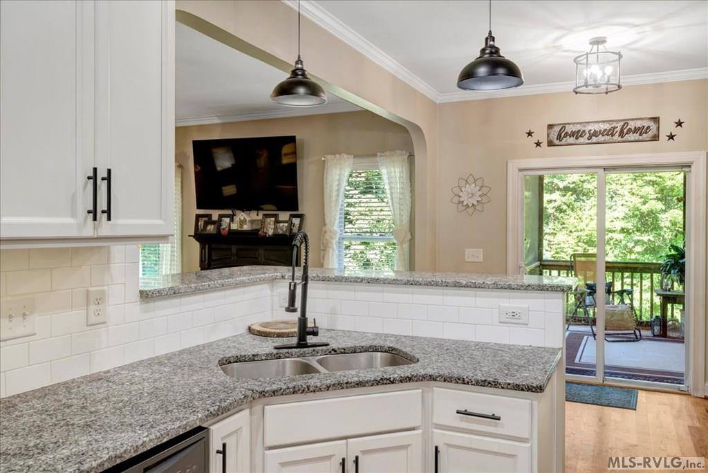 3828 Saint Lucy Dr, Franklinton, NC 27525