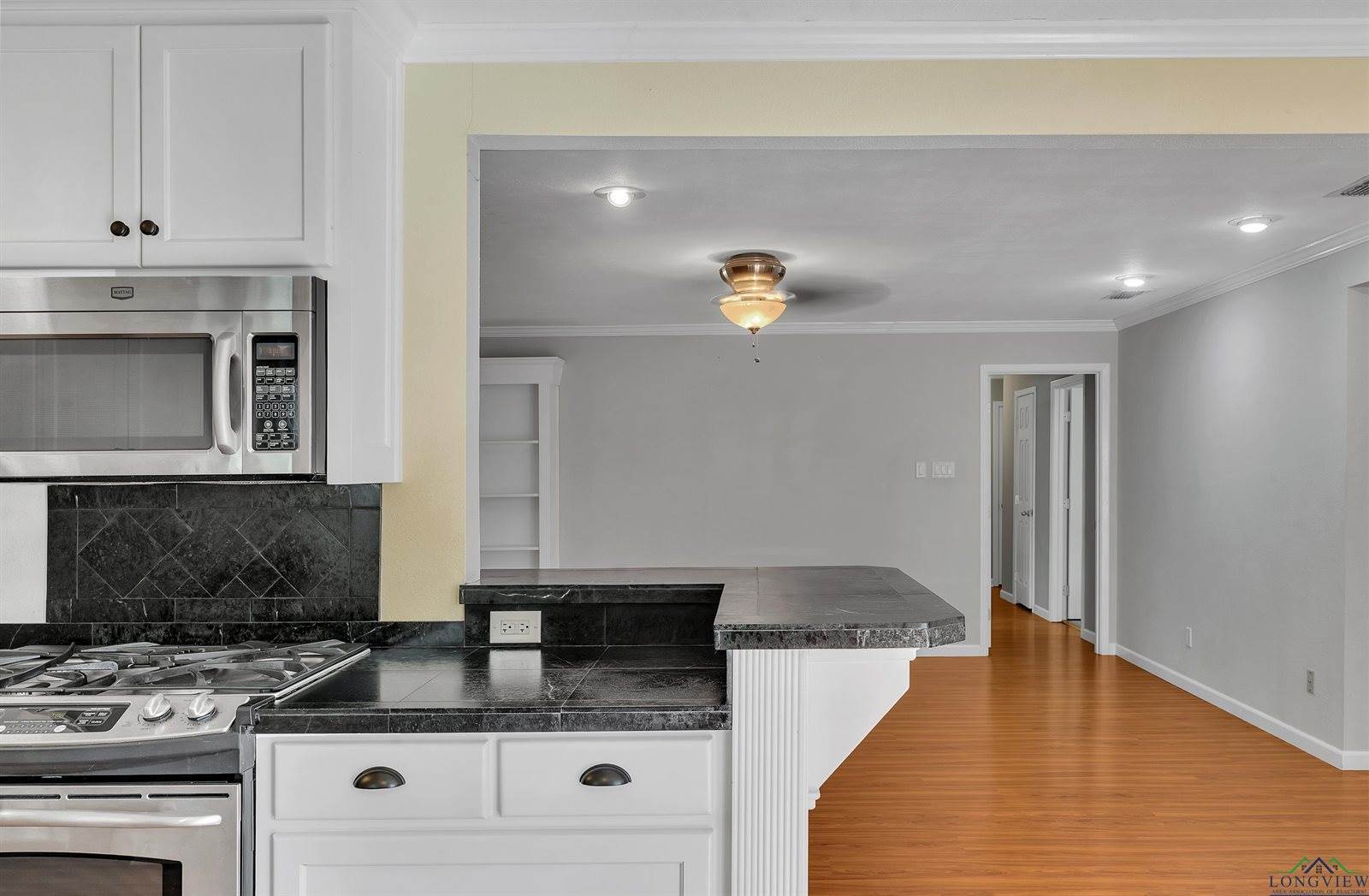 606 Loraine Court, Longview, TX 75604