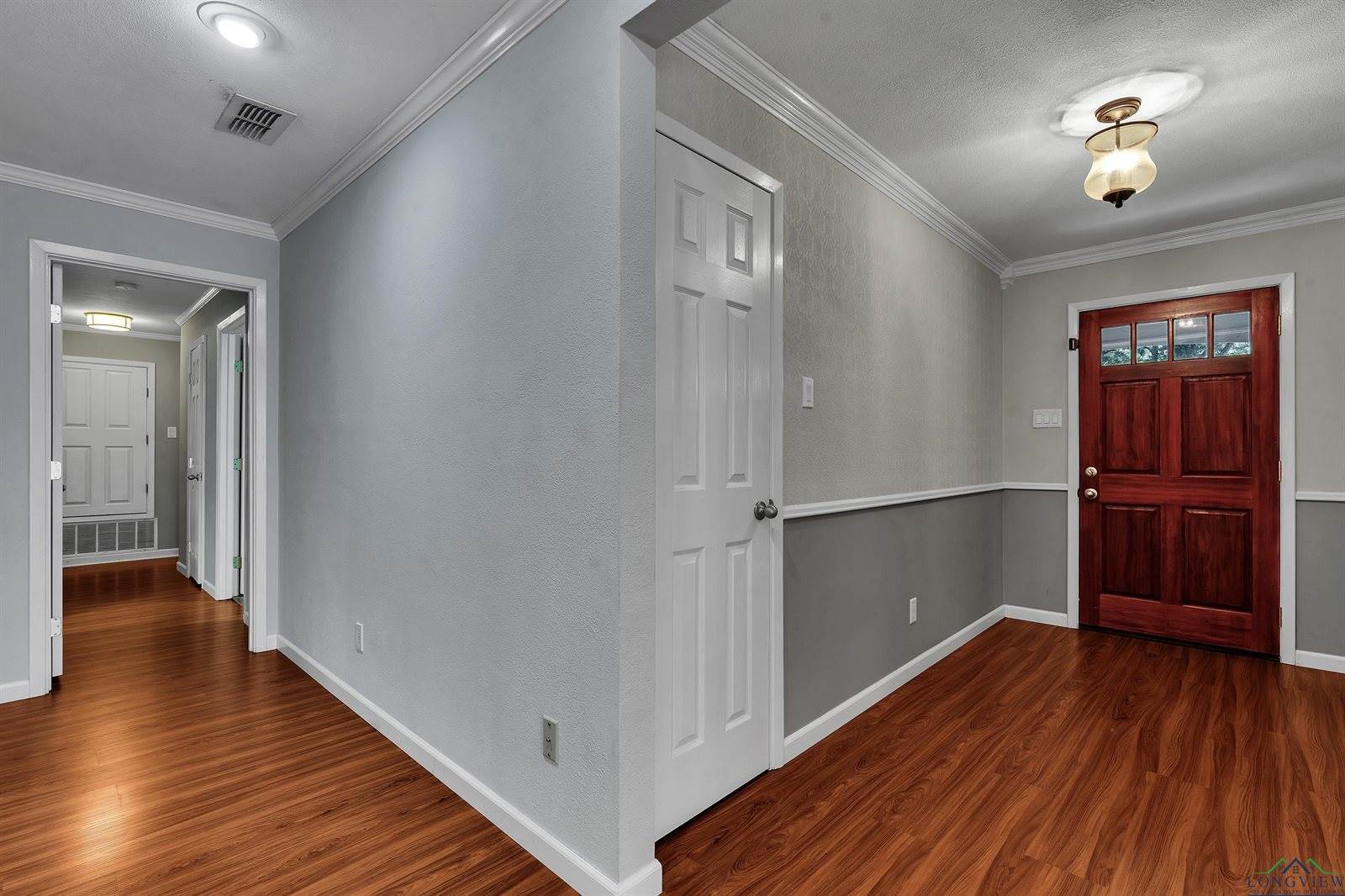 606 Loraine Court, Longview, TX 75604