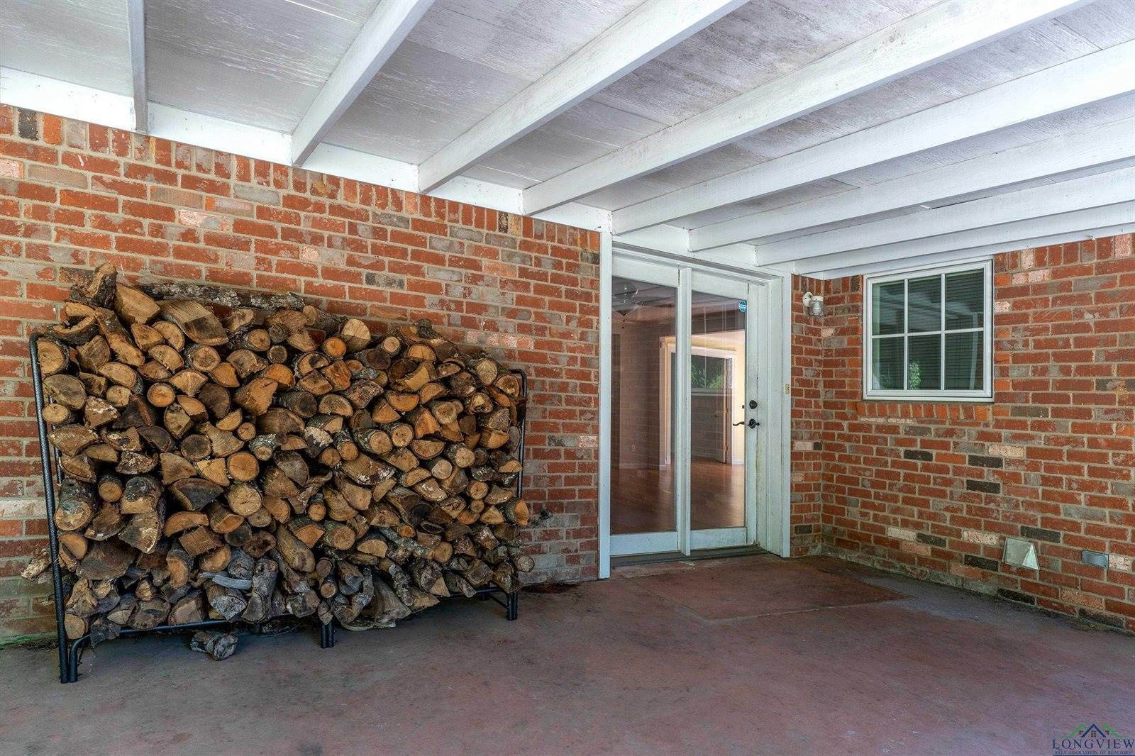 606 Loraine Court, Longview, TX 75604