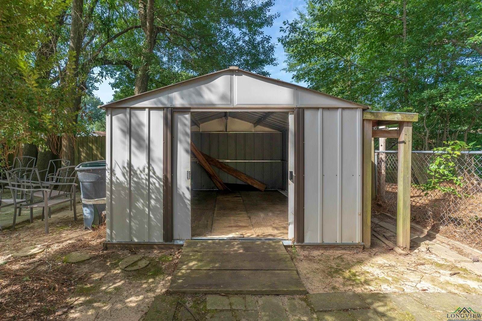 606 Loraine Court, Longview, TX 75604